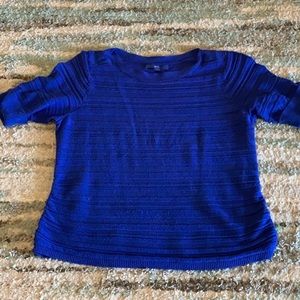 Blue quarter sleeve shirt